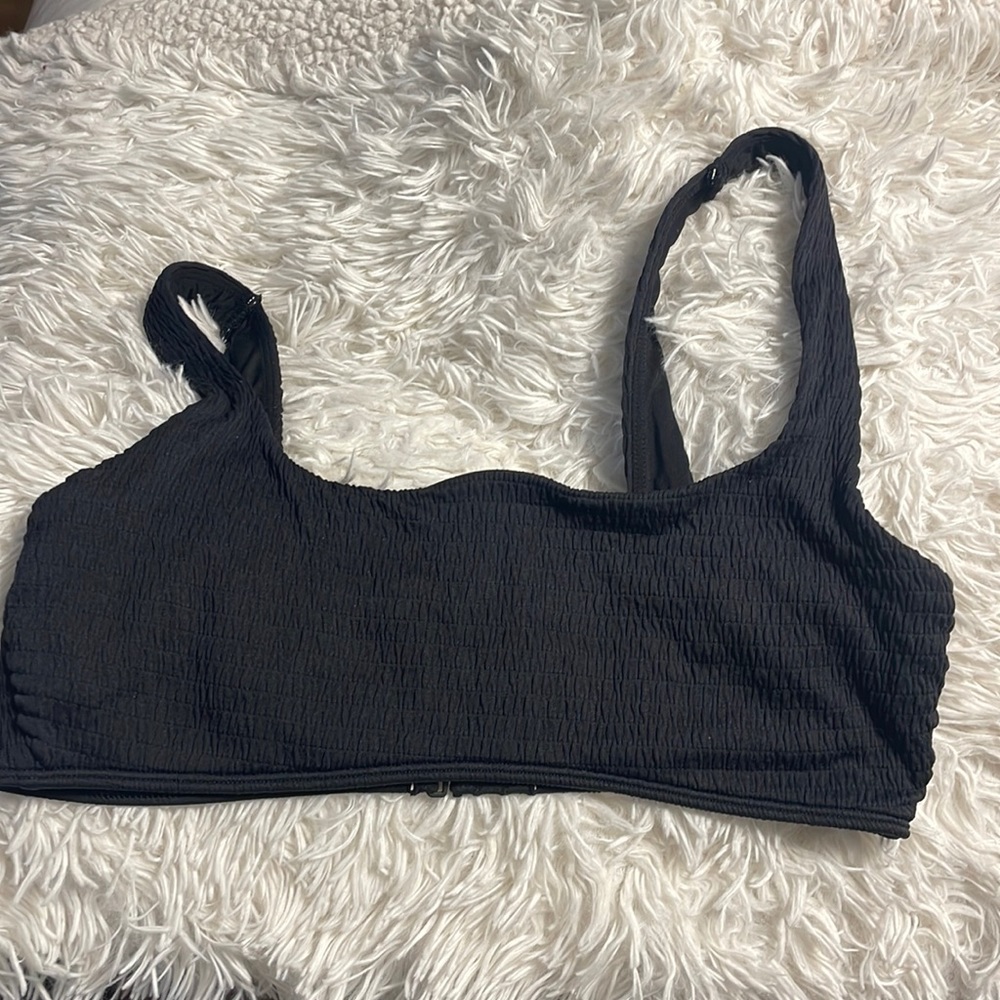 AERIE Scoop Bikini Top size Large